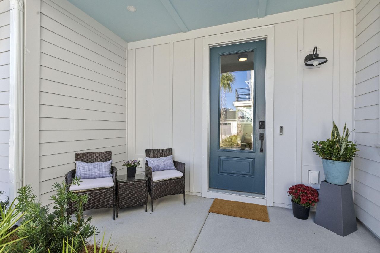 100 Risewell Court Photo 6