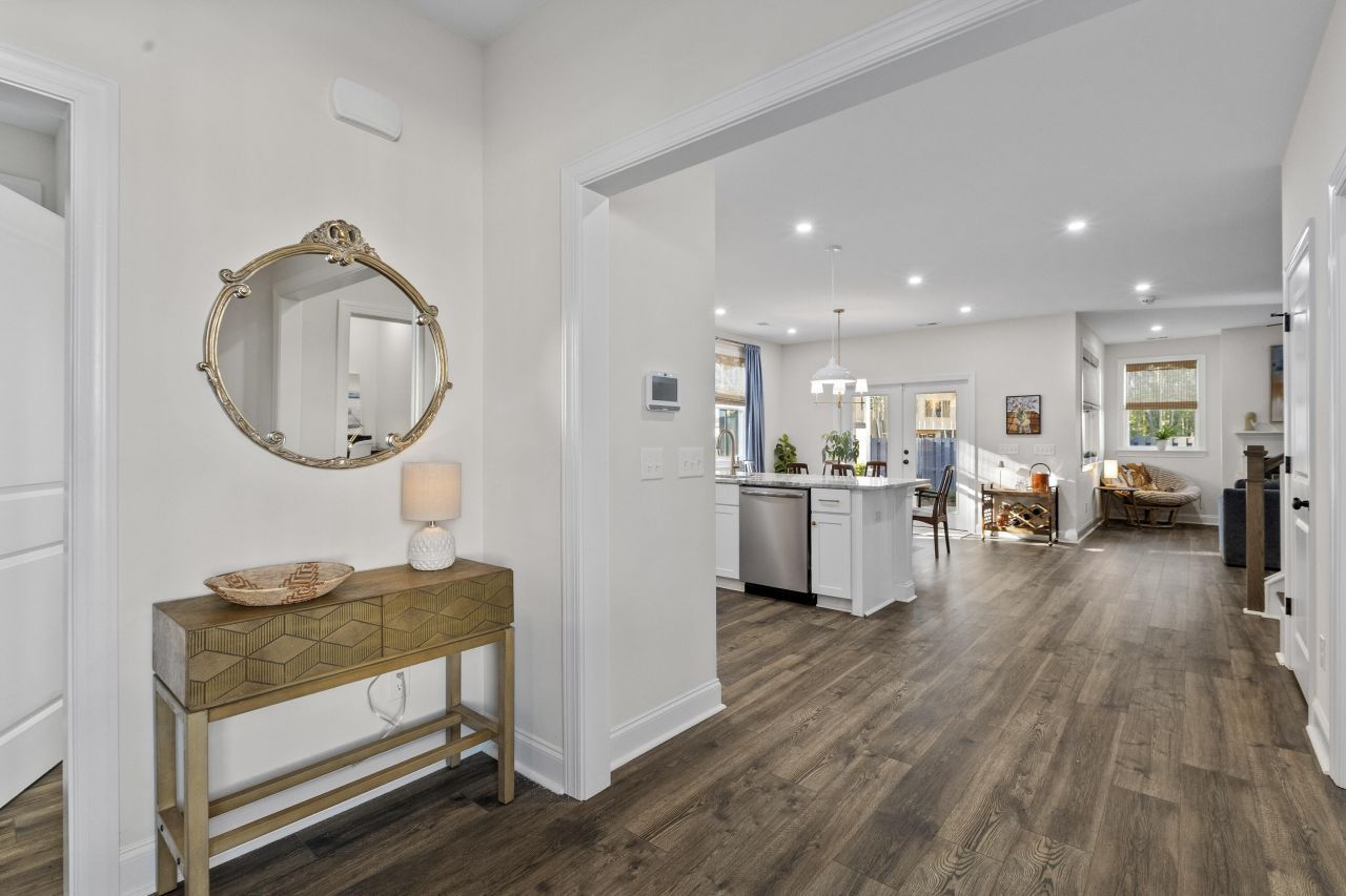 100 Risewell Court Photo 7