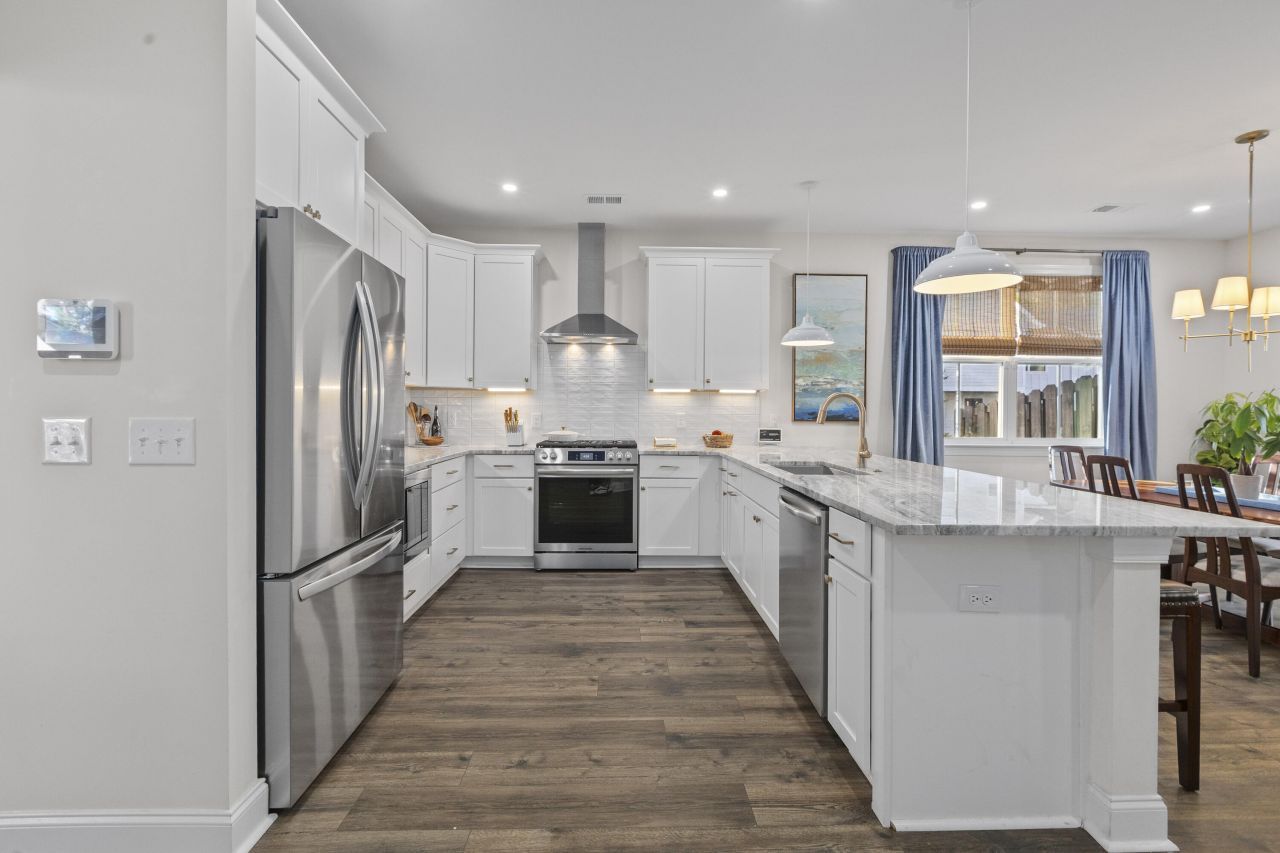 100 Risewell Court Photo 8