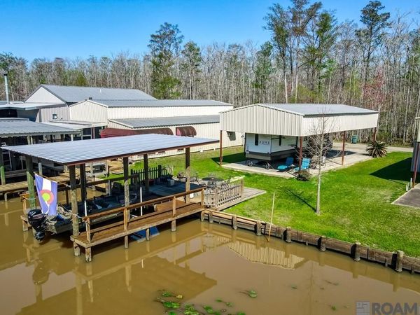 23334 Chene Blanc Ln, Maurepas, LA 70449