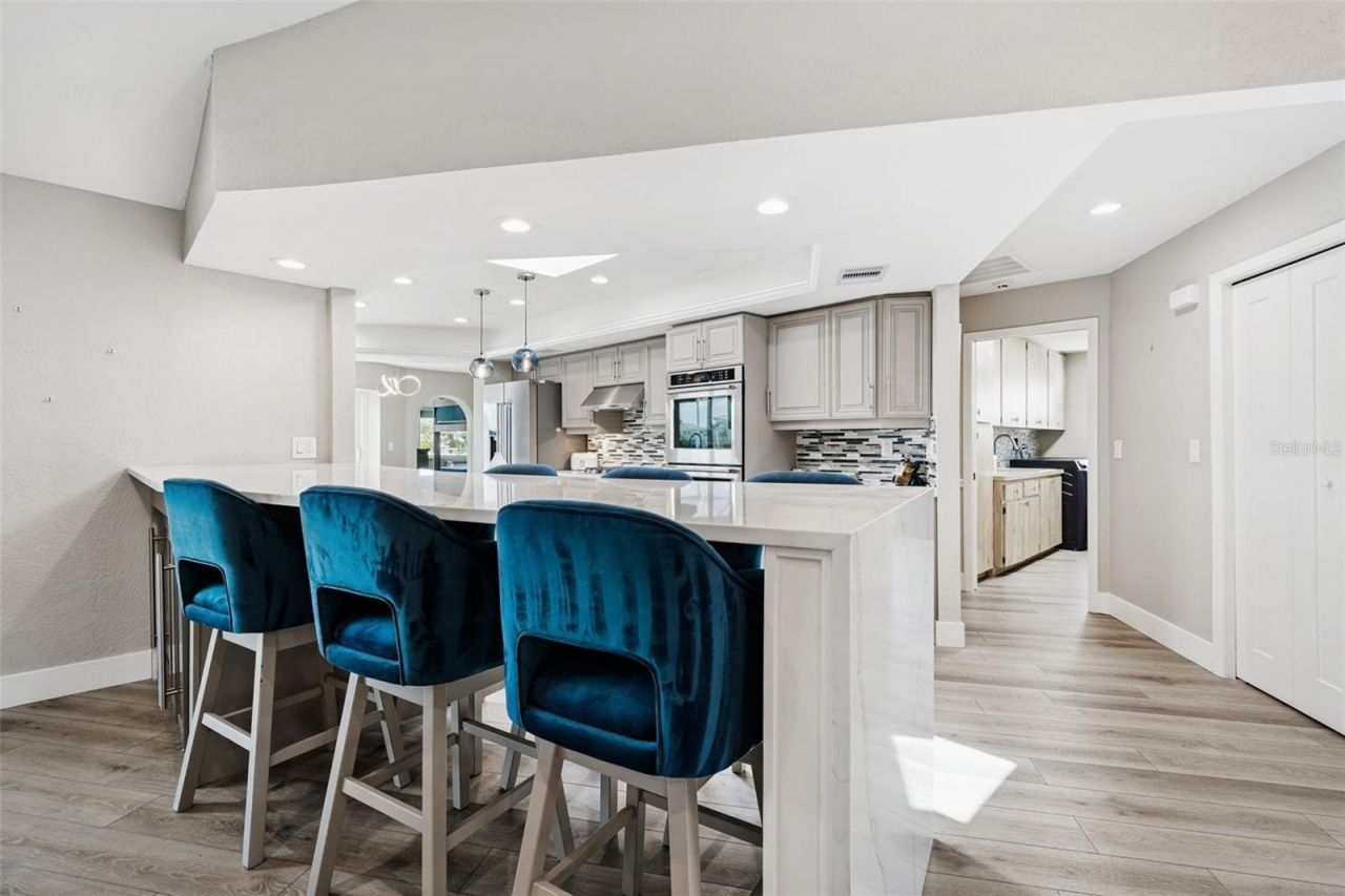 320 Belle Isle Avenue, Belleair Beach, FL 33786 Photo