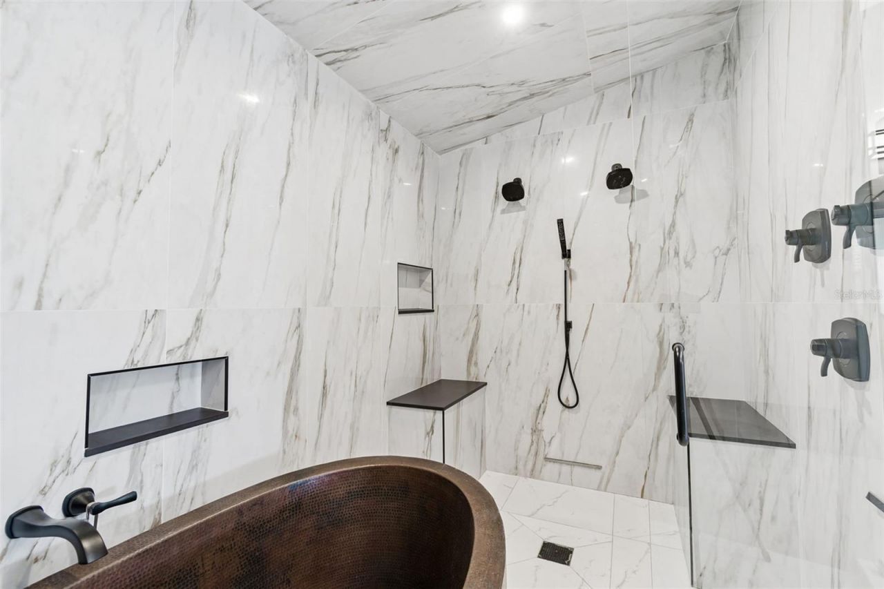 320 Belle Isle Avenue, Belleair Beach, FL 33786 Photo