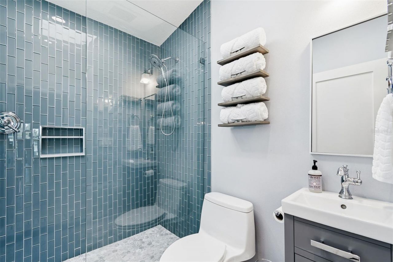 320 Belle Isle Avenue, Belleair Beach, FL 33786 Photo