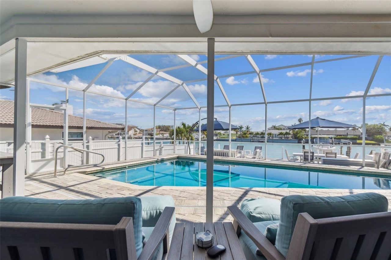 320 Belle Isle Avenue, Belleair Beach, FL 33786 Photo