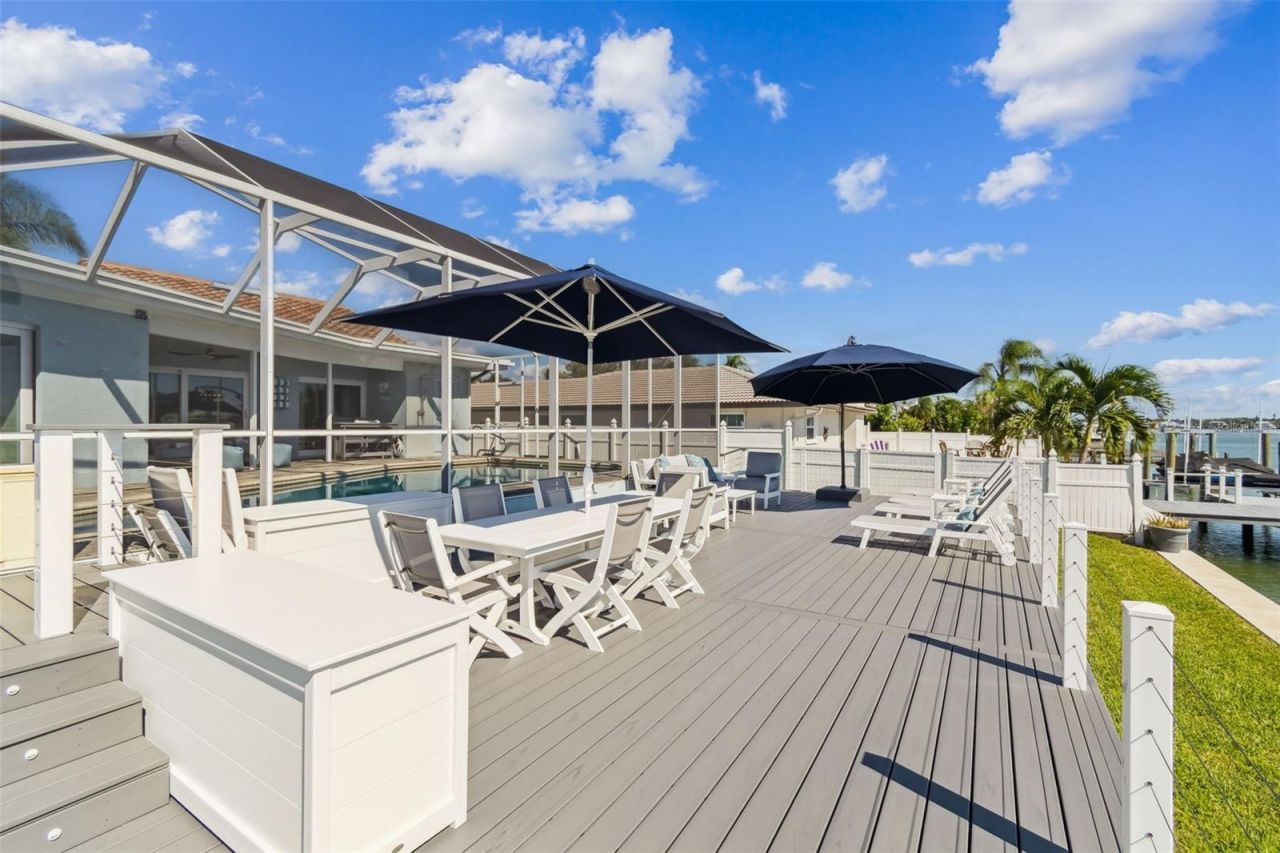 320 Belle Isle Avenue, Belleair Beach, FL 33786 Photo