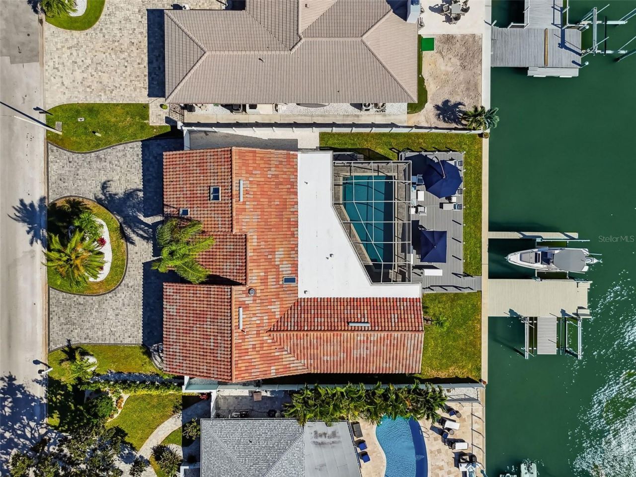 320 Belle Isle Avenue, Belleair Beach, FL 33786 Photo