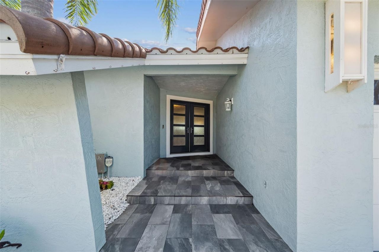 320 Belle Isle Avenue, Belleair Beach, FL 33786 Photo