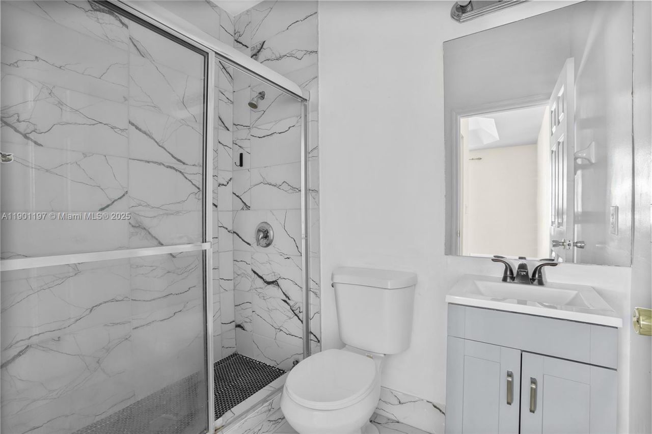 1490 NE 33rd Ave, Unit 107-13, Homestead, FL 33033 Photo