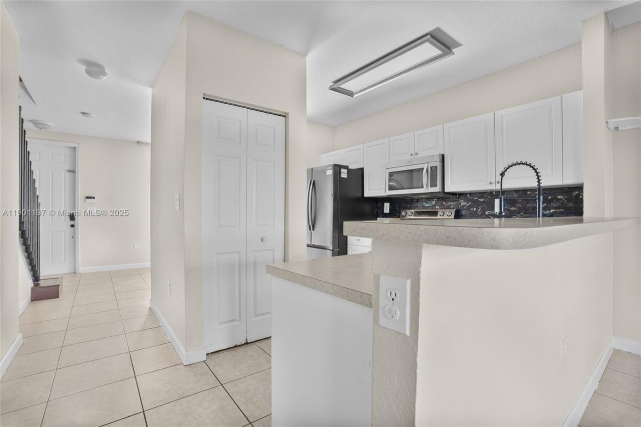 1490 NE 33rd Ave, Unit 107-13, Homestead, FL 33033 Photo
