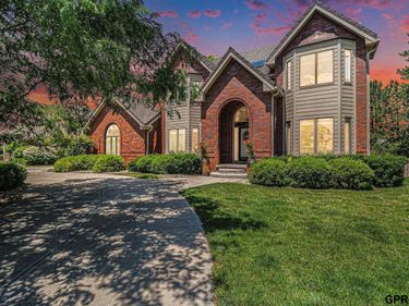 13624 Parker Circle, Omaha, NE 68154