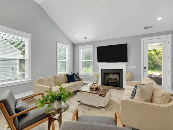 262 Cornice Dr, La Vergne, TN 37086