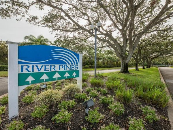 5996 SE Riverboat Drive, Unit 539, Stuart, FL 34997