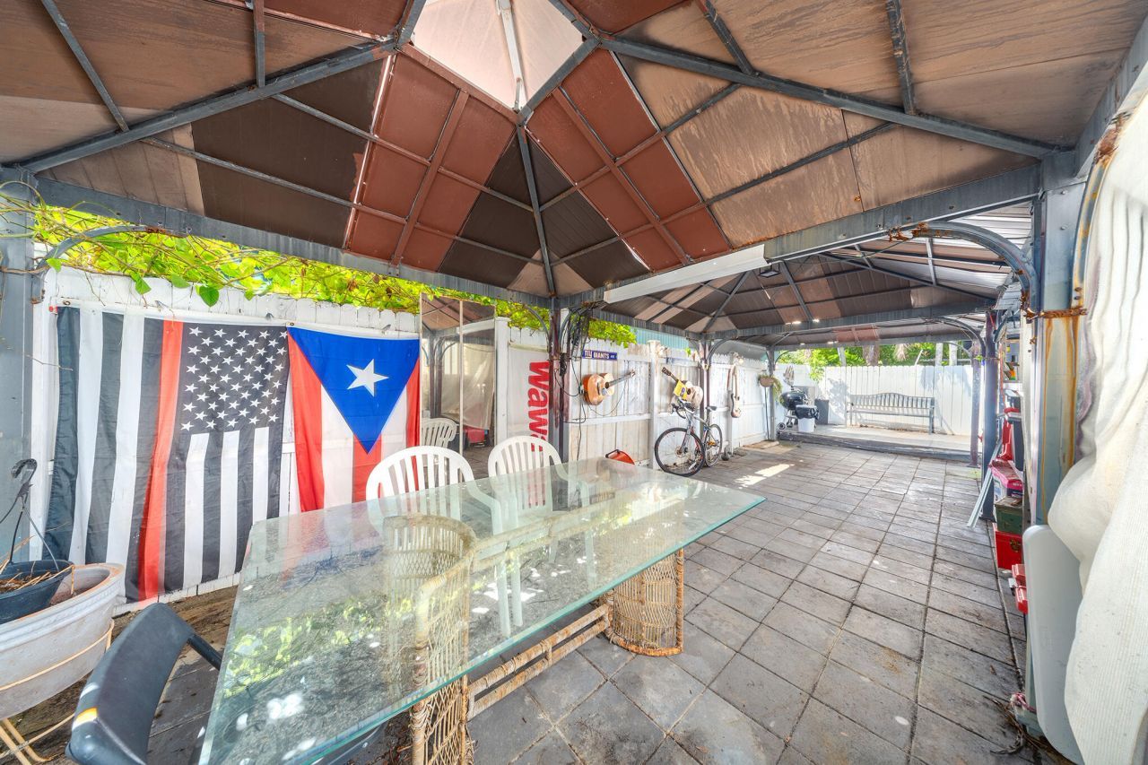 4 Coral Drive, Saddle Bunch, FL 33040 Photo