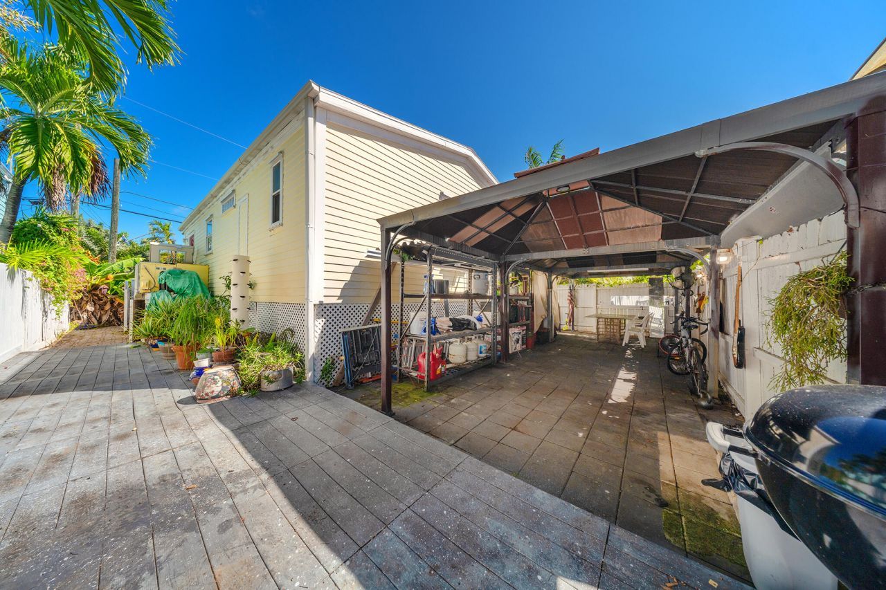 4 Coral Drive, Saddle Bunch, FL 33040 Photo