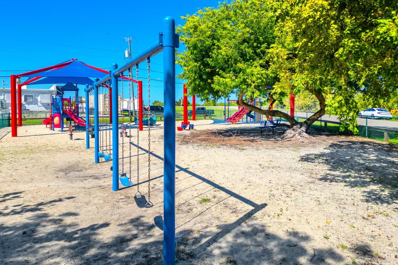 4 Coral Drive, Saddle Bunch, FL 33040 Photo