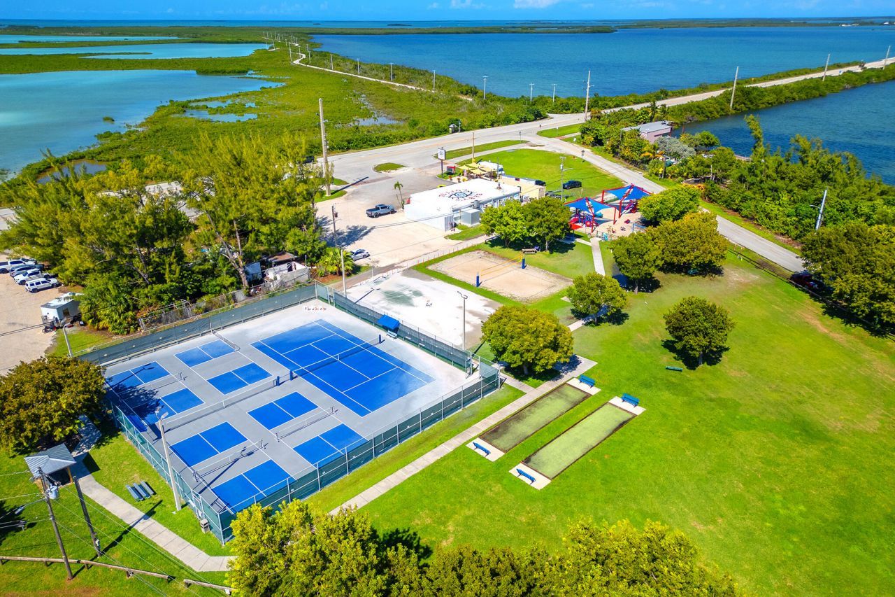 4 Coral Drive, Saddle Bunch, FL 33040 Photo