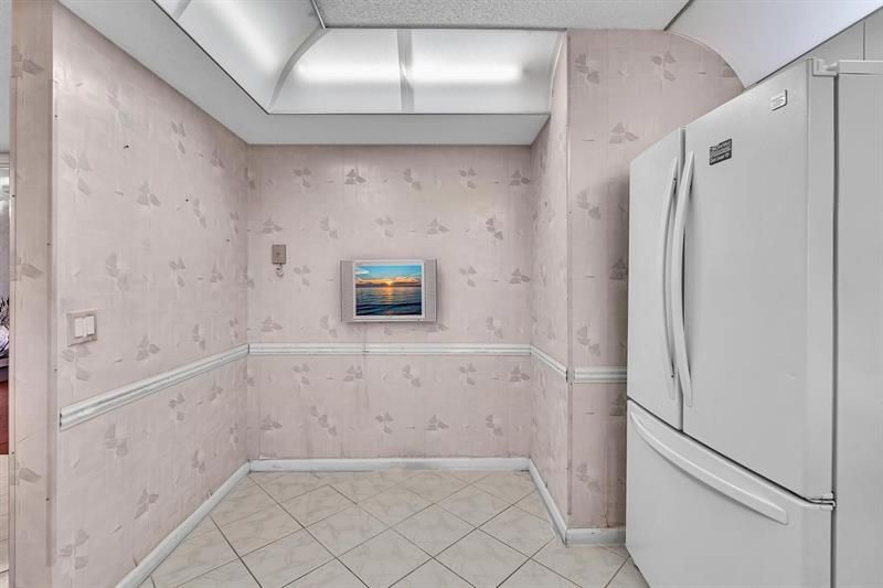 7377 Granville Drive, Unit 311, Fort Lauderdale, FL 33321 Photo