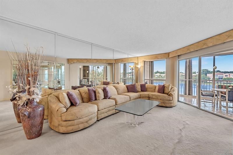 7377 Granville Drive, Unit 311, Fort Lauderdale, FL 33321 Photo