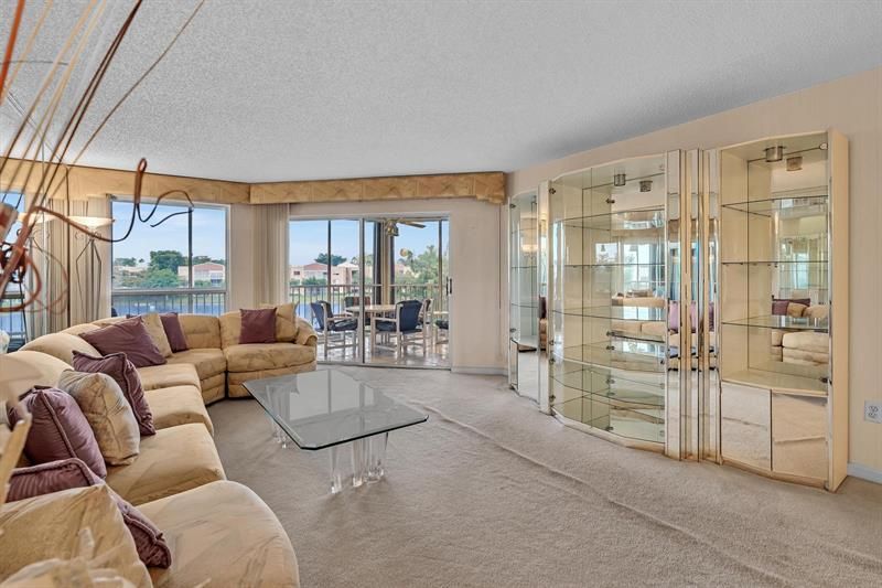 7377 Granville Drive, Unit 311, Fort Lauderdale, FL 33321 Photo