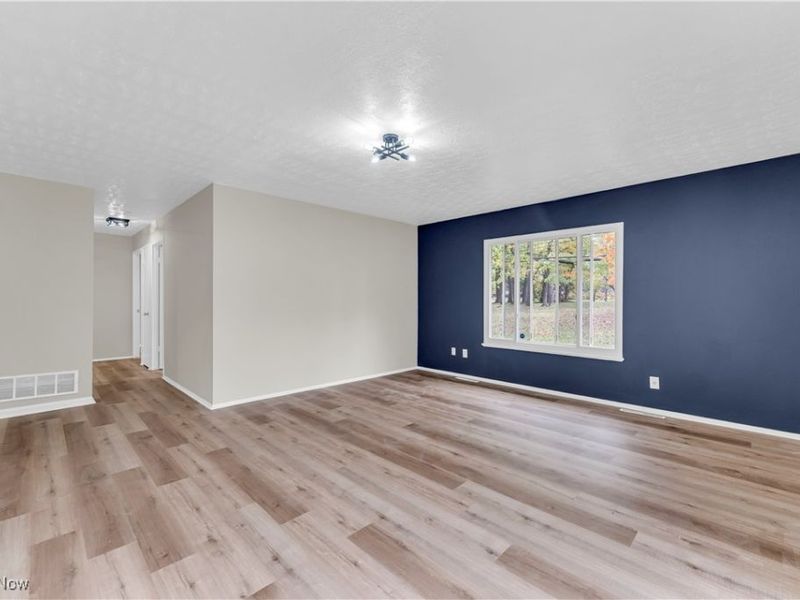 5807 Kimberly Drive, Bedford Heights, OH 44146 Photo 3