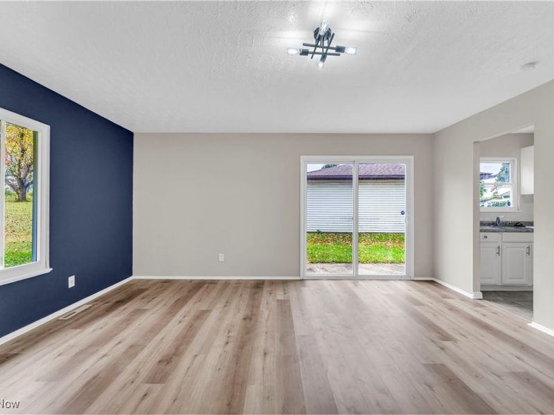 5807 Kimberly Drive, Bedford Heights, OH 44146 Photo 4