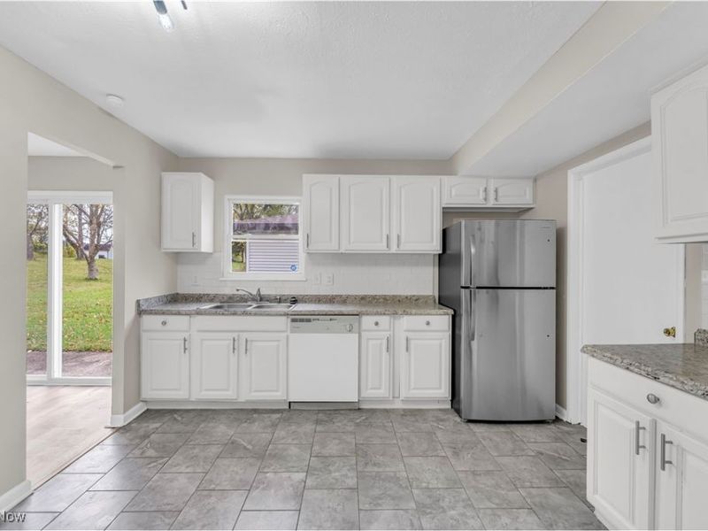 5807 Kimberly Drive, Bedford Heights, OH 44146 Photo 7