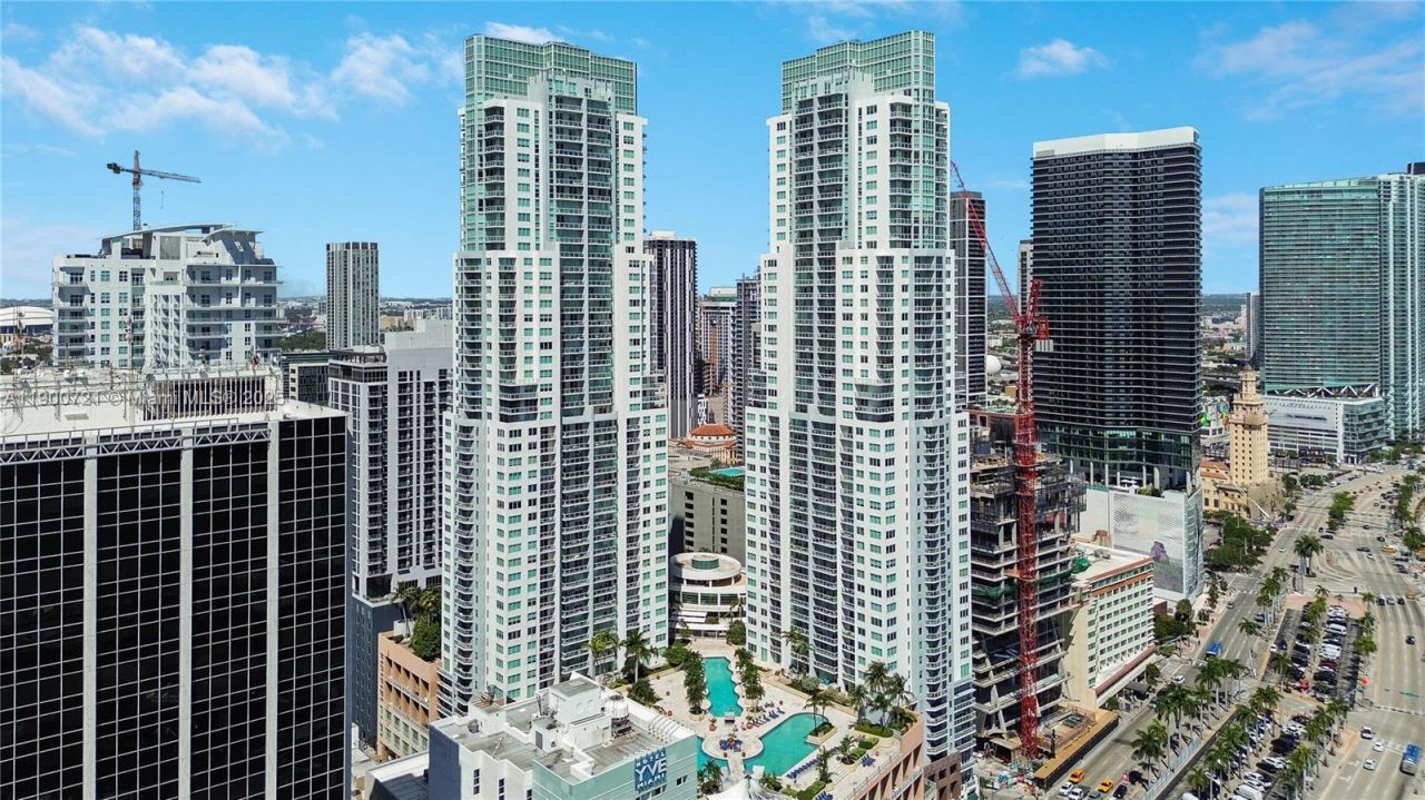 253 NE 2nd St, Unit 1706, Miami, FL 33132 Photo