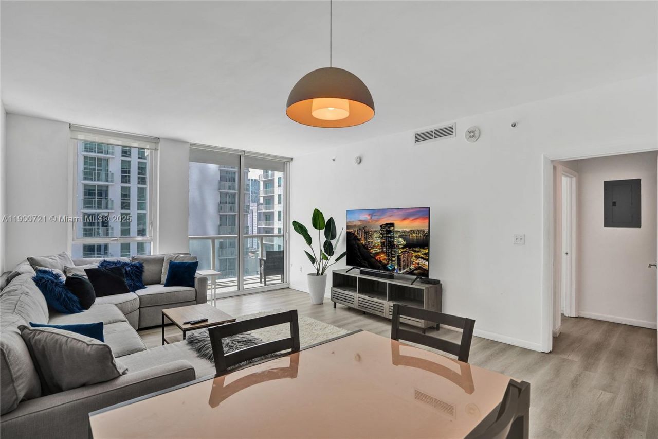 253 NE 2nd St, Unit 1706, Miami, FL 33132 Photo