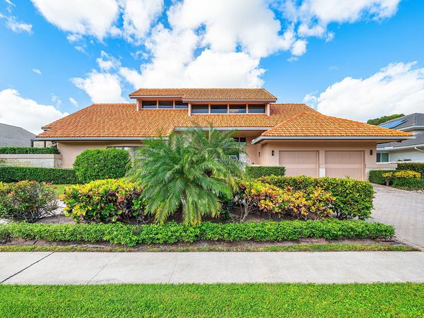 4952 Bocaire Boulevard, Boca Raton, FL 33487