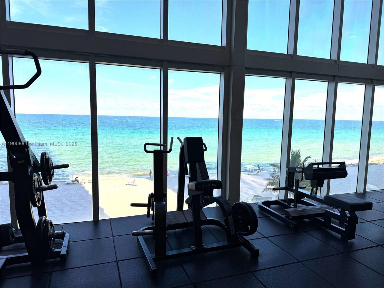1830 S Ocean Dr, Unit 3303, Hallandale Beach, FL 33009 Photo