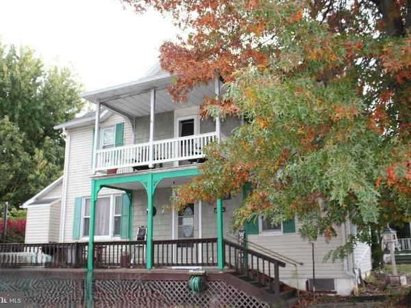 23 S S MOORE STREET, ELIZABETHVILLE, PA 17023