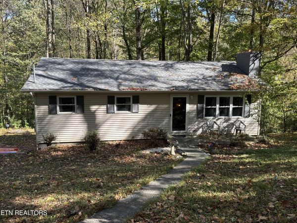 802 Hinkle Rd, Seymour, TN 37865