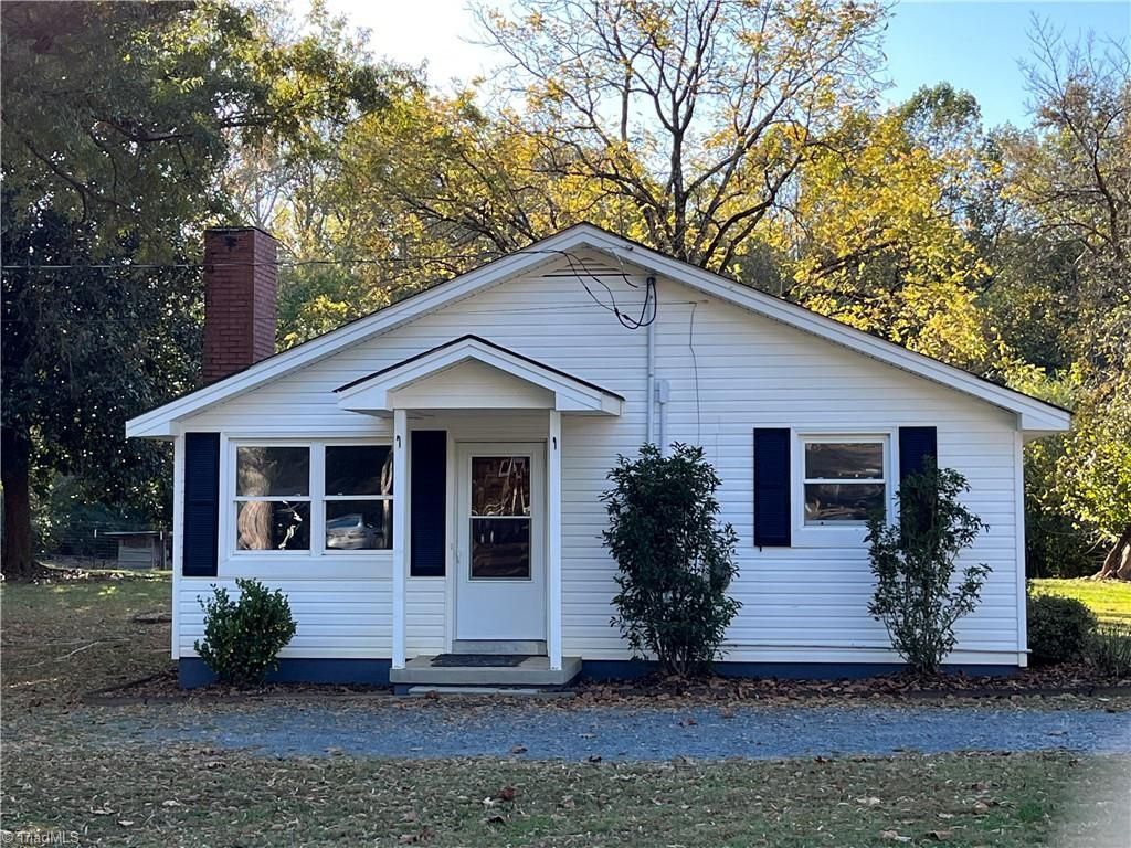 180 New Hope Church Road, Star, NC 27356 Main Photo