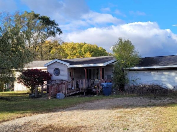 8570 E Hawley Road, Hesperia, MI 49421