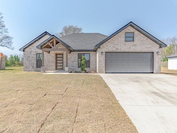 223 Woodland Trail, Bono, AR 72416