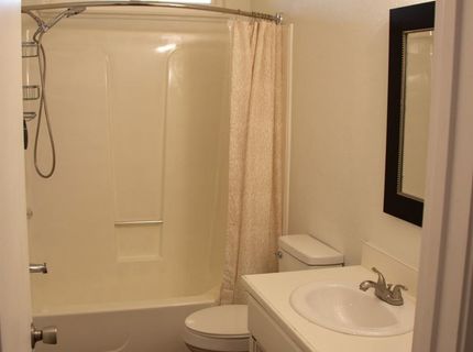 5880 Sunset Boulevard West, Roseville, CA 95747 Photo