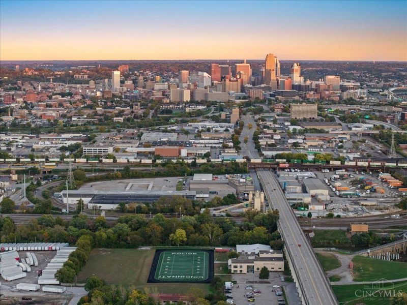 810 Matson Place, Unit 1406, Cincinnati, OH 45204 Photo 3