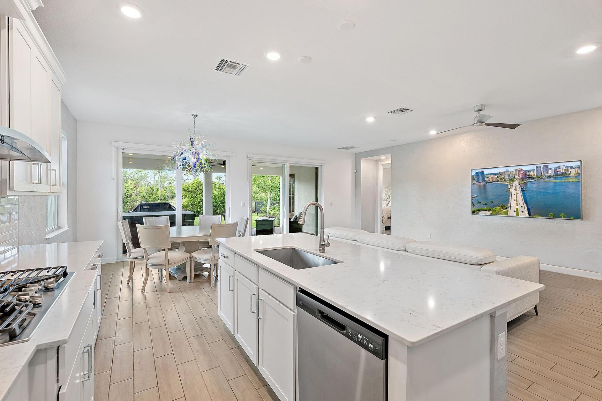 10616 Starling Way, West Palm Beach, FL 33412 Photo