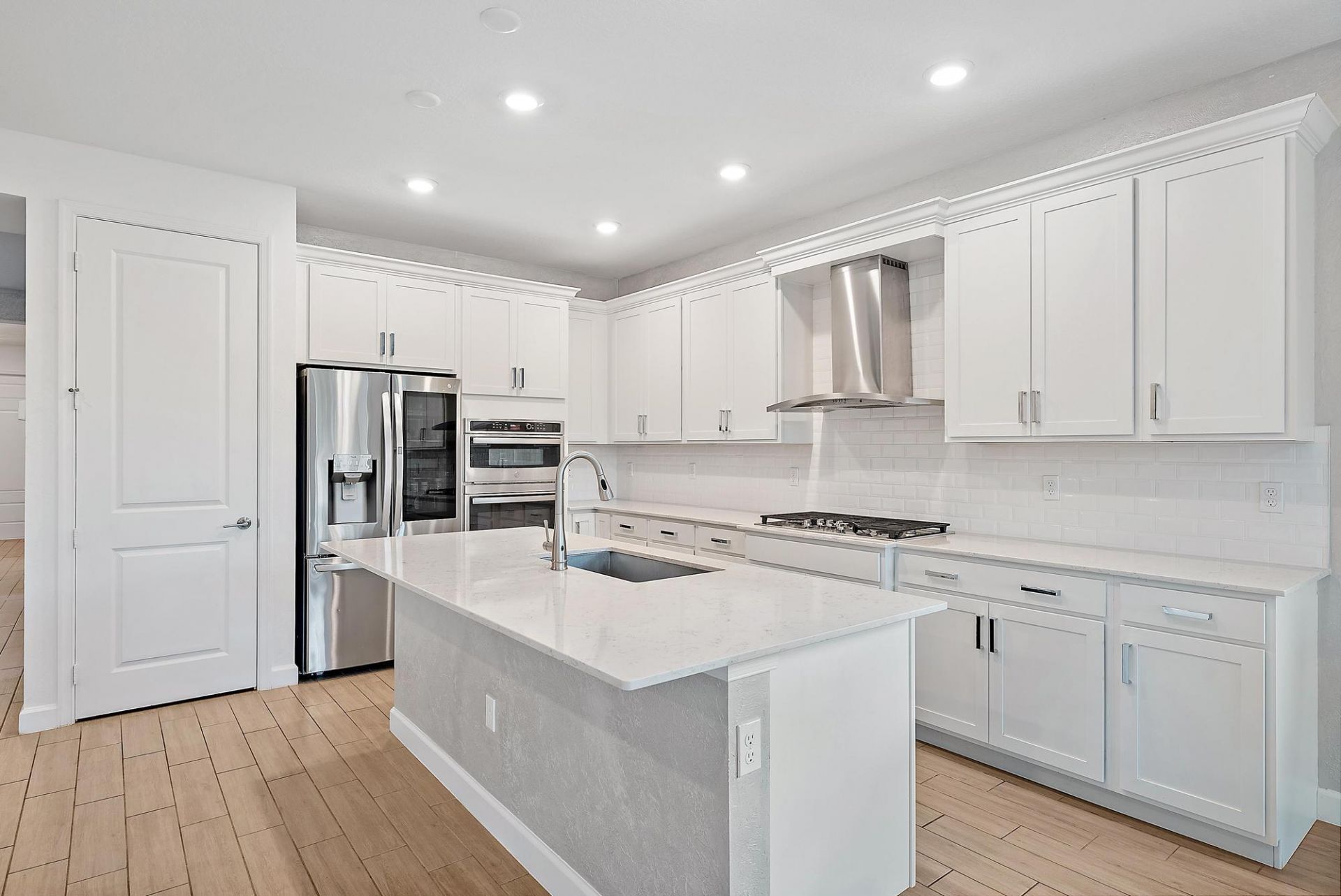 10616 Starling Way, West Palm Beach, FL 33412 Photo