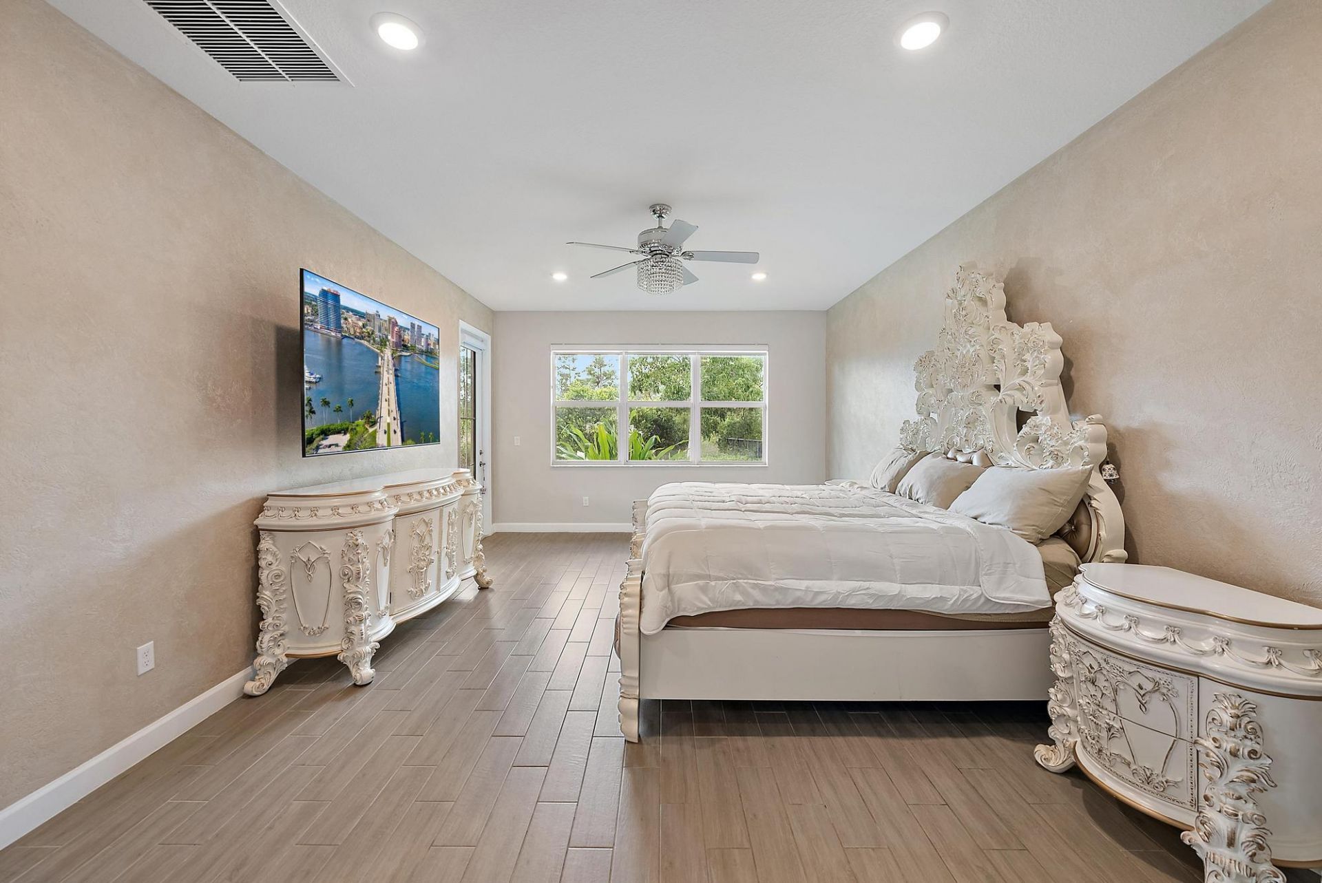 10616 Starling Way, West Palm Beach, FL 33412 Photo