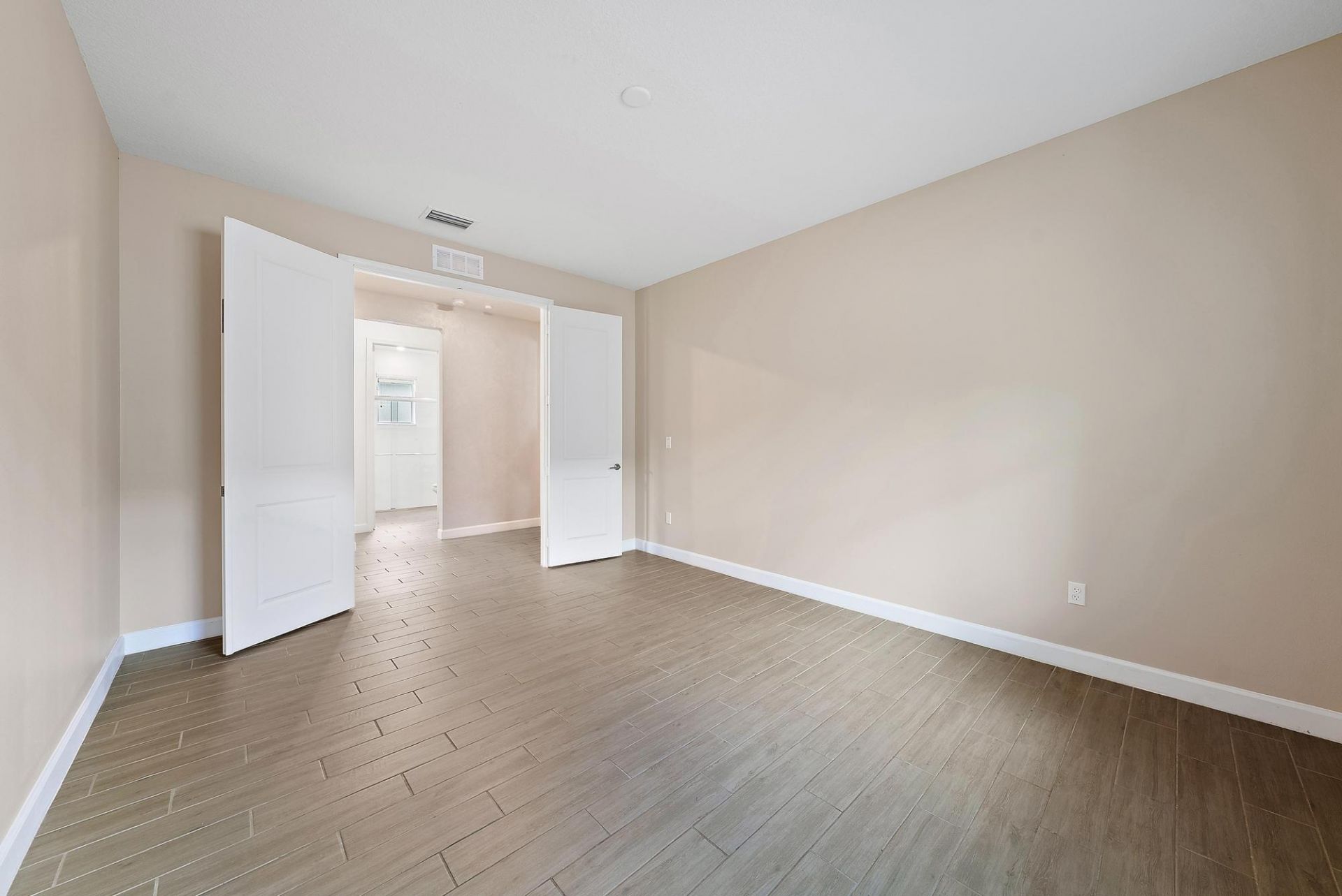 10616 Starling Way, West Palm Beach, FL 33412 Photo