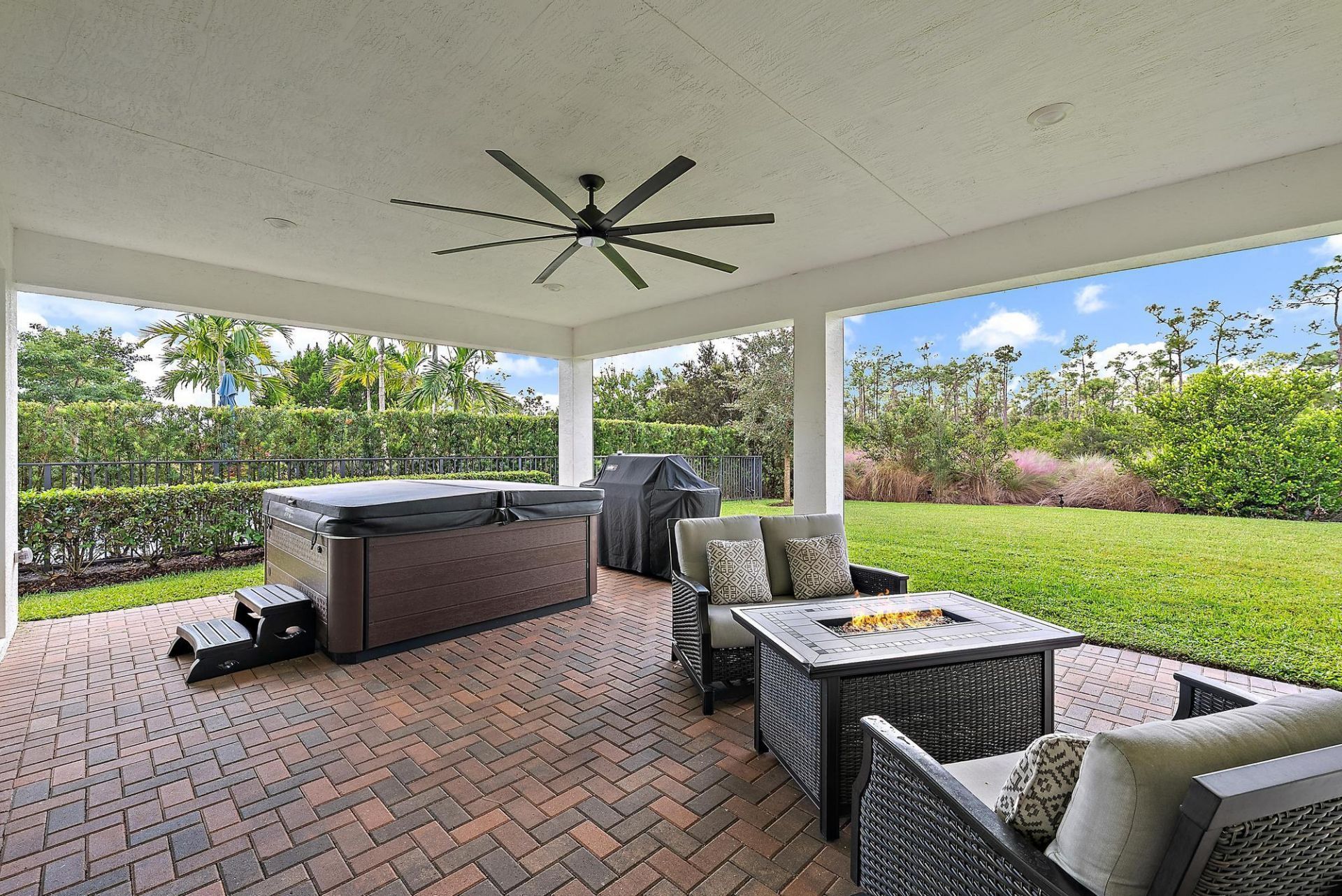 10616 Starling Way, West Palm Beach, FL 33412 Photo