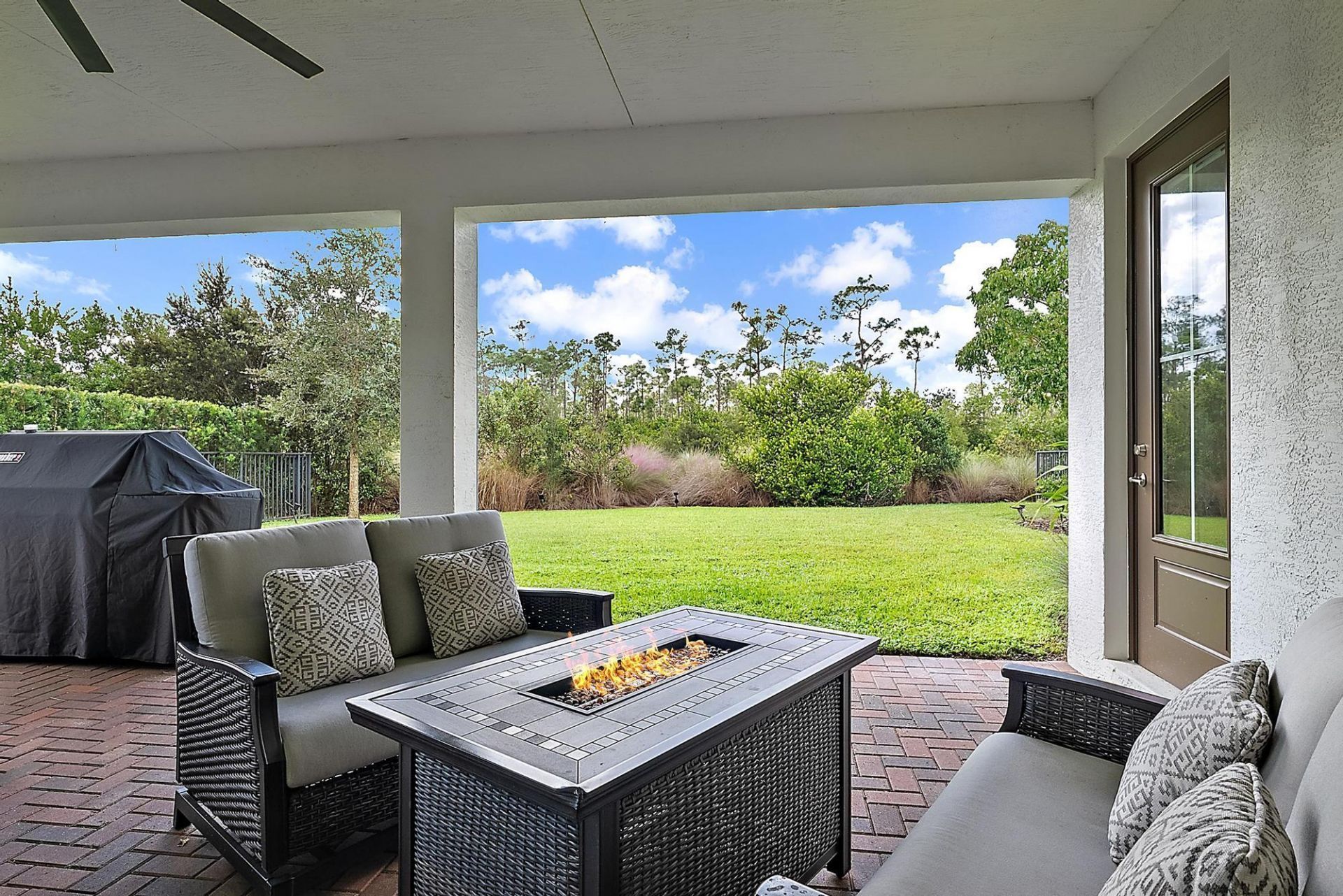 10616 Starling Way, West Palm Beach, FL 33412 Photo