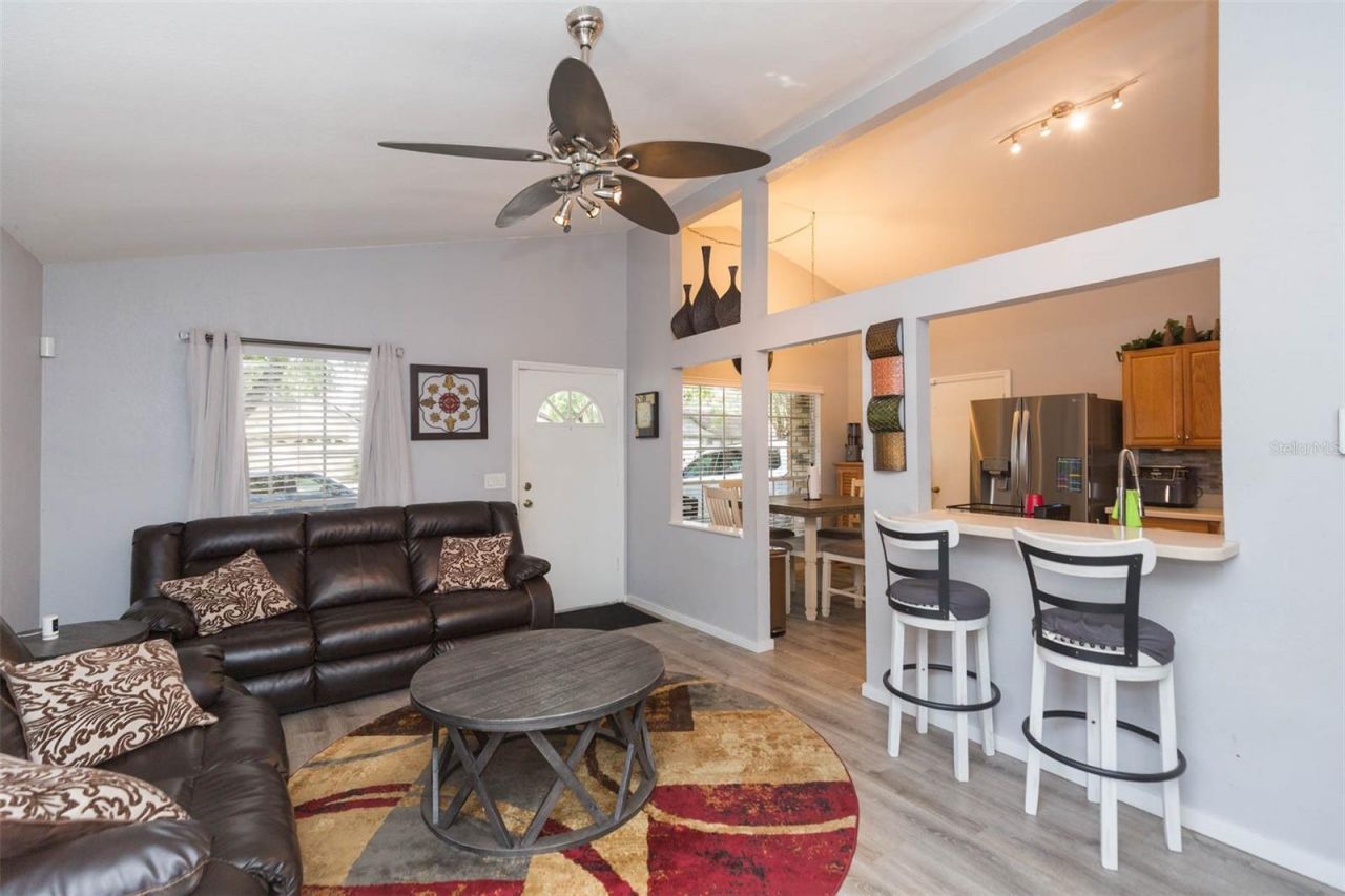 7703 Robert E Lee Road, Tampa, FL 33637 Photo