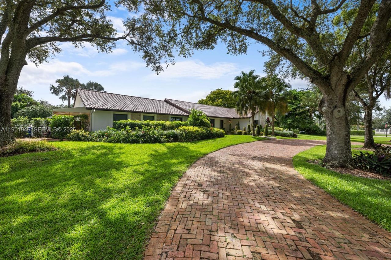 15110 N Saxon Cir, Southwest Ranches, FL 33331 Photo