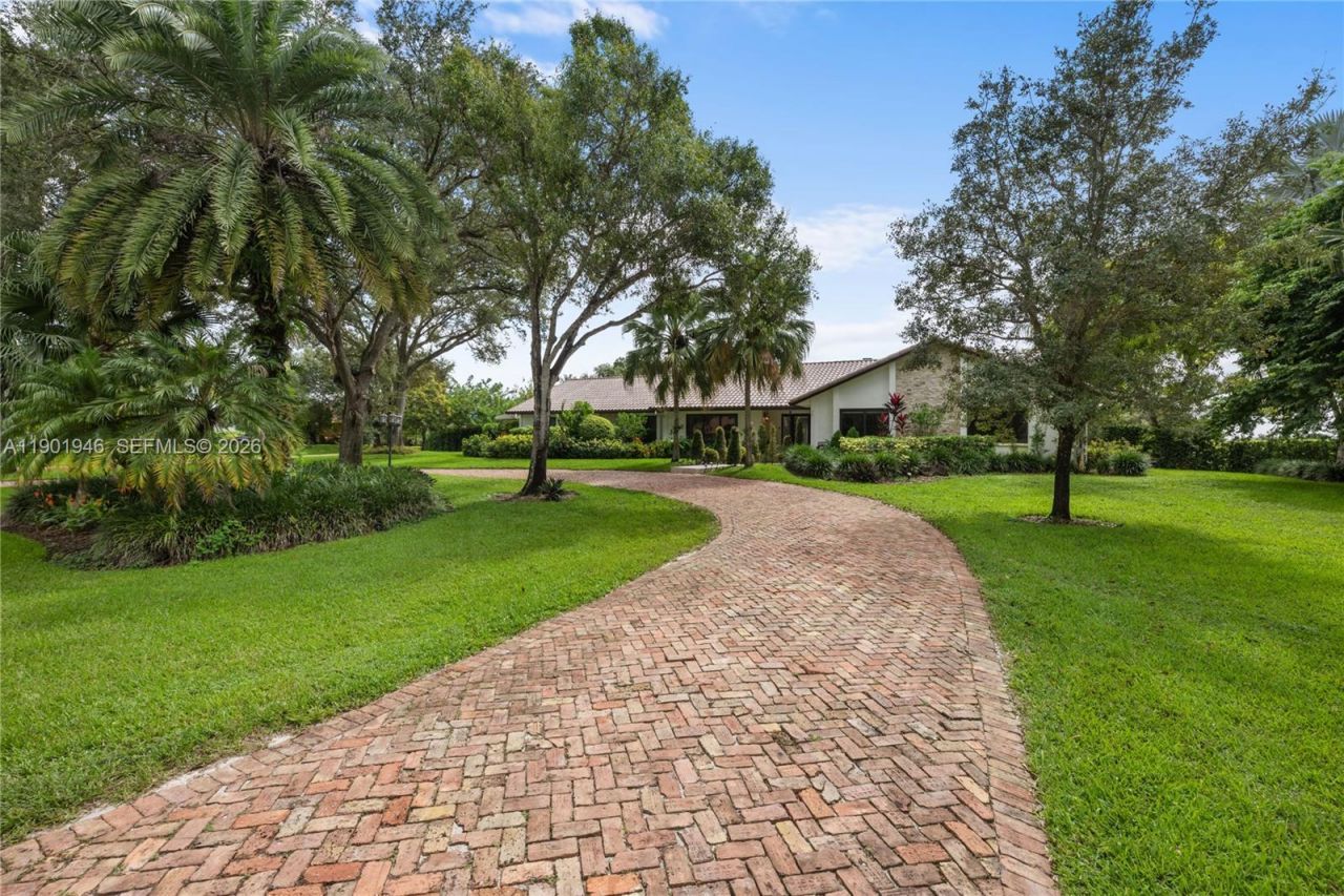 15110 N Saxon Cir, Southwest Ranches, FL 33331 Photo