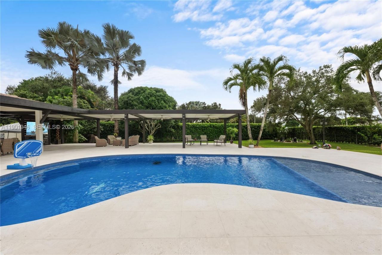 15110 N Saxon Cir, Southwest Ranches, FL 33331 Photo