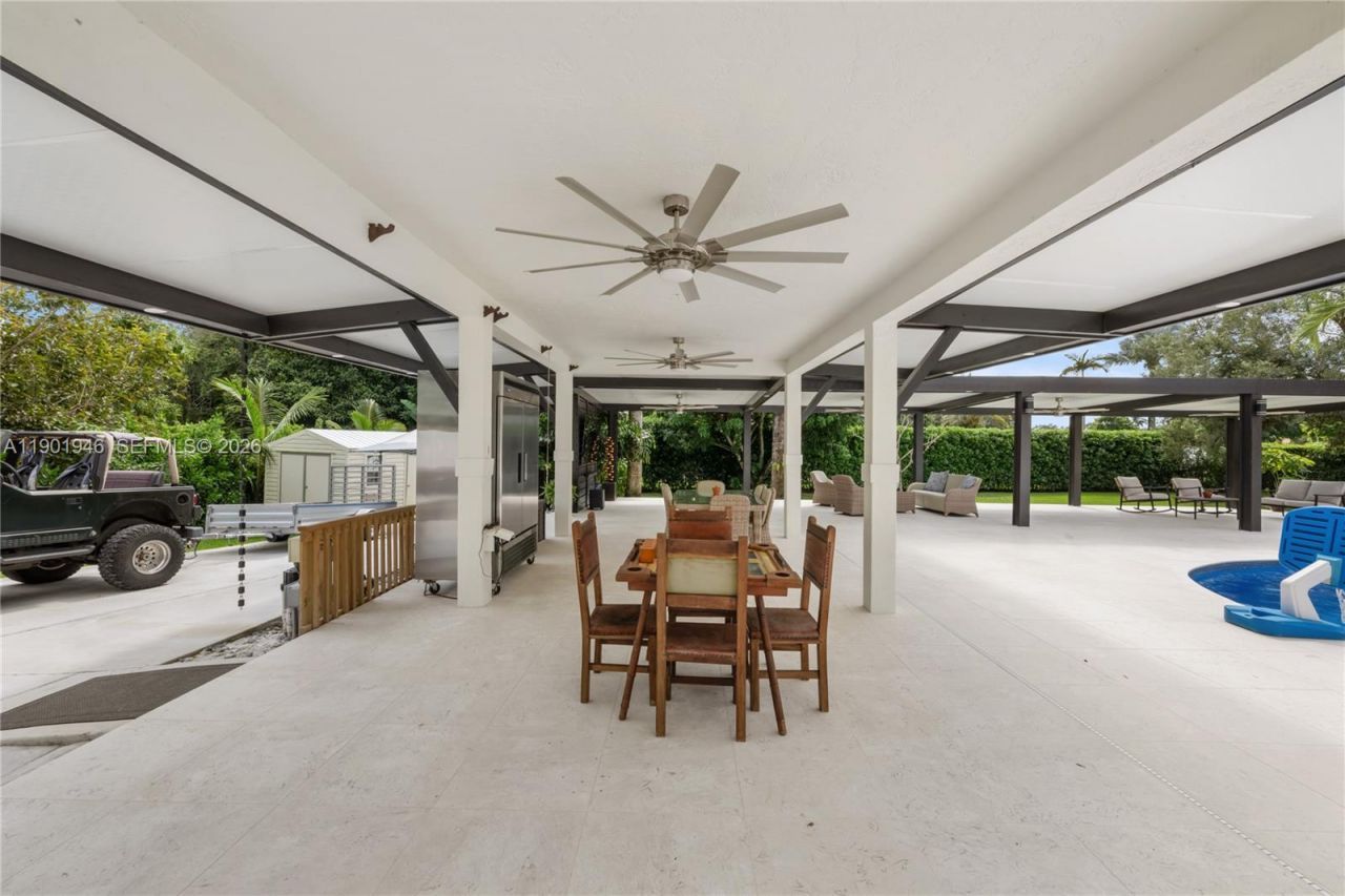 15110 N Saxon Cir, Southwest Ranches, FL 33331 Photo