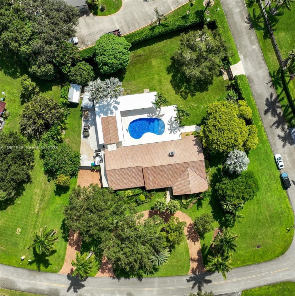 15110 N Saxon Cir, Southwest Ranches, FL 33331 Photo