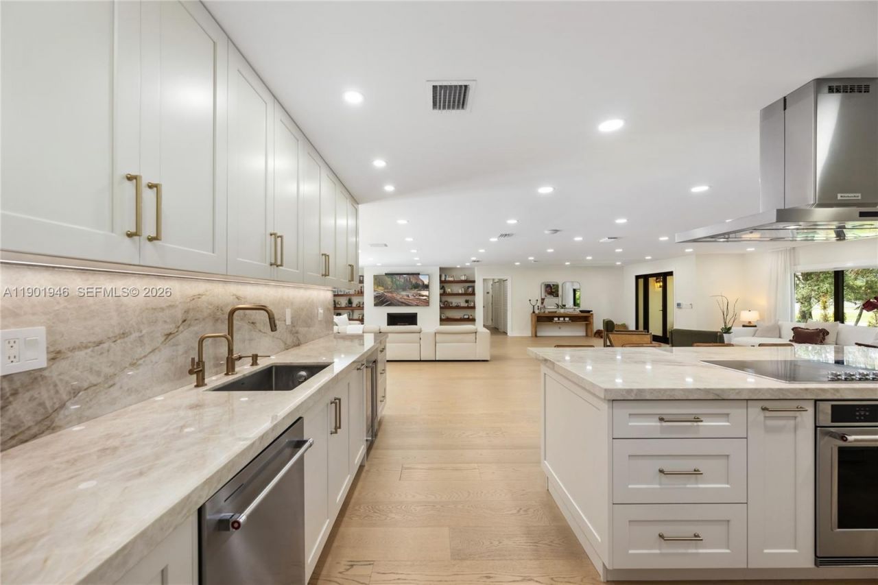 15110 N Saxon Cir, Southwest Ranches, FL 33331 Photo